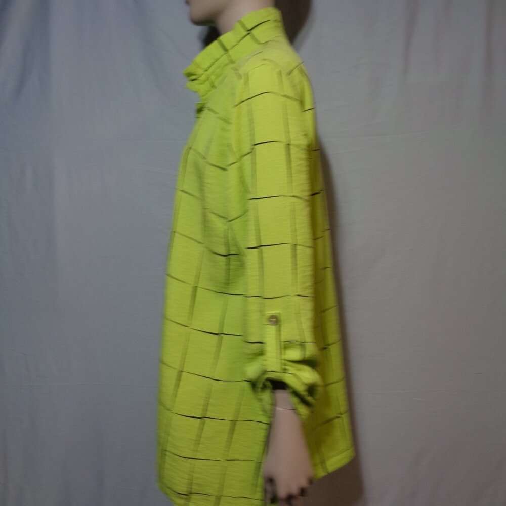John Mark Light Green Patterned Blouse, Size Medi… - image 3